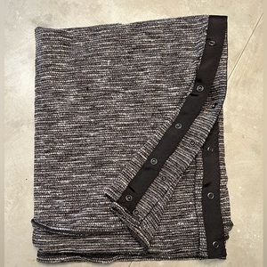 Lululemon vinyasa scarf, black/white marled